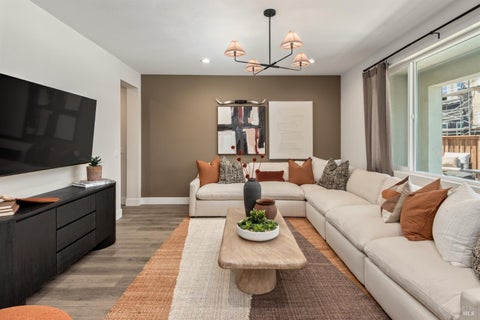 Photo of 2526 Courtney Avenue, Santa Rosa, CA 95403 (MLS # 326081888)
