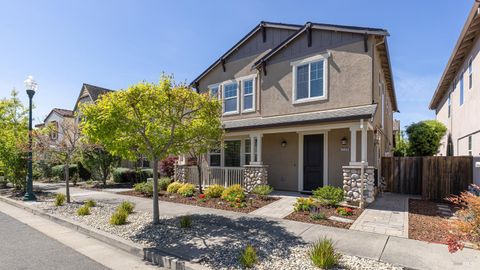 Photo of 2129 Chokeberry Court, Santa Rosa, CA 95404 (MLS # 326022201)