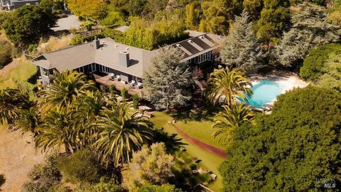 Photo of 10 Morgan Lane, San Rafael, CA 94901 (MLS # 326030922)