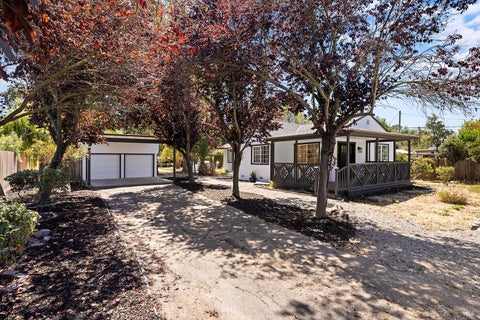Photo of 126 W Robles Avenue, Santa Rosa, CA 95407 (MLS # 326060939)