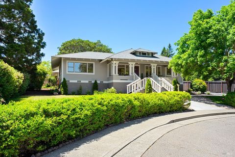 Photo of 614 Live Oak Avenue, Sebastopol, CA 95472 (MLS # 326042211)
