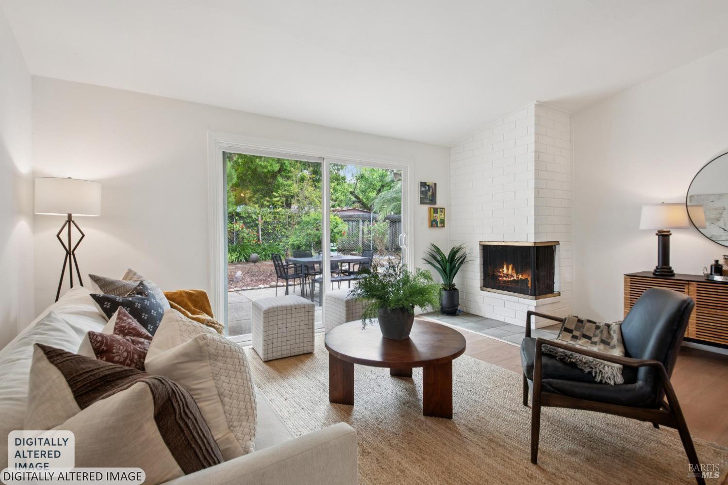 854 Rosal Way