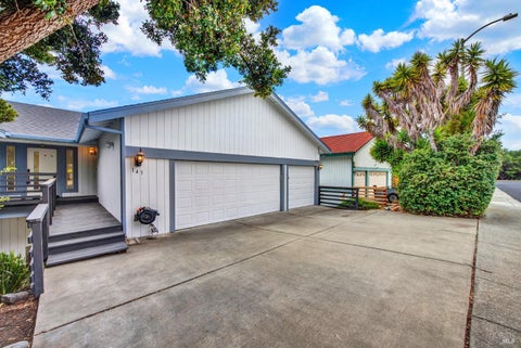 Photo of 143 Creekview Drive, Vallejo, CA 94591 (MLS # 326060554)
