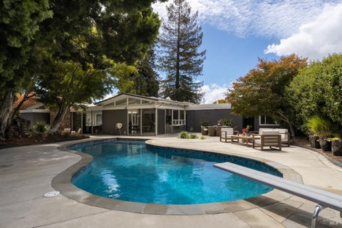 Photo of 43 La Crescenta Way, San Rafael, CA 94901 (MLS # 326075312)