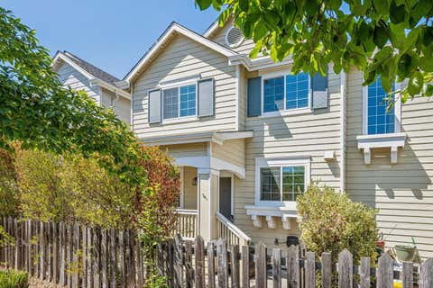 Photo of 2032 Easton Drive, Petaluma, CA 94952 (MLS # 326067428)