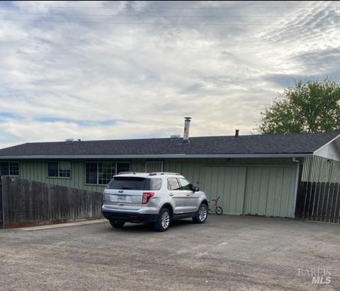 Photo of 921 Valley Drive, Cloverdale, CA 95425 (MLS # 326024172)