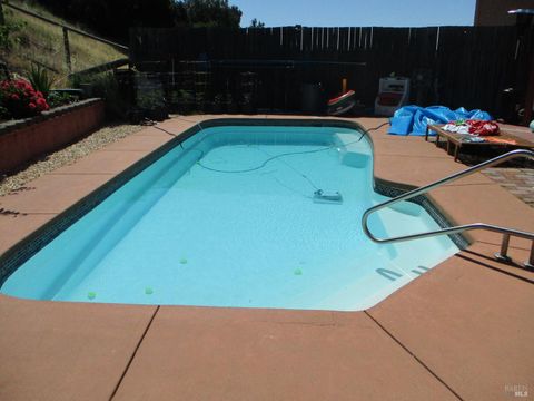 Photo of 308 Toscana Circle, Cloverdale, CA 95425 (MLS # 325099225)