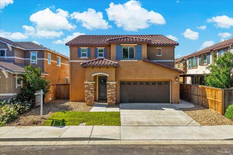 Photo of 210 Heritage Lane, Dixon, CA 95620 (MLS # 326037302)