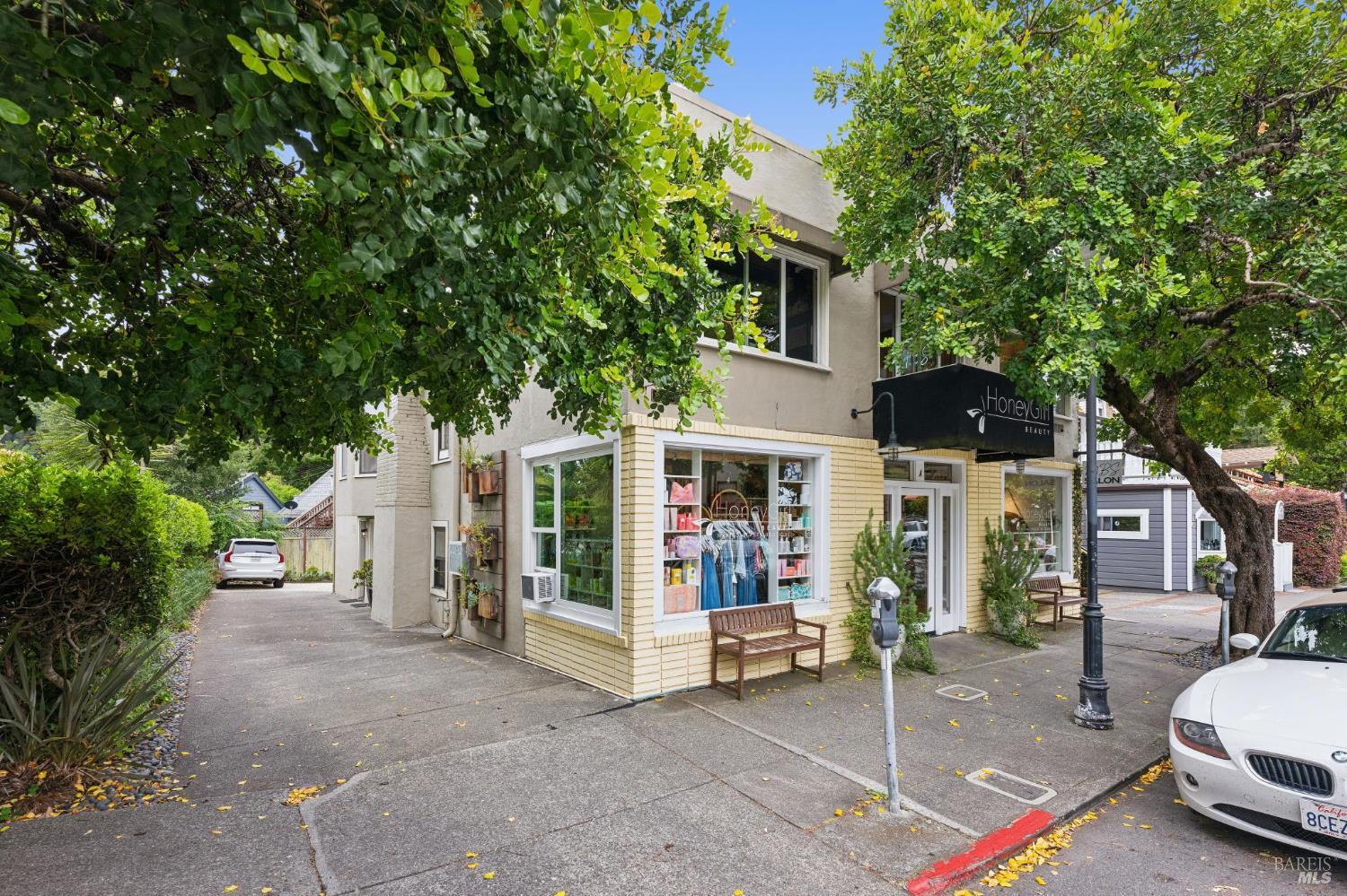 34 Sunnyside Avenue