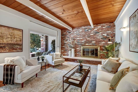 Photo of 421 Greenfield Avenue, San Anselmo, CA 94960 (MLS # 326044314)