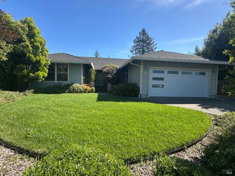 Photo of 15 Lemon Court, Napa, CA 94558 (MLS # 326026085)
