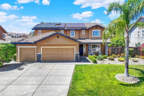 Photo of 818 Westgate Drive, Vacaville, CA 95687 (MLS # 326065210)