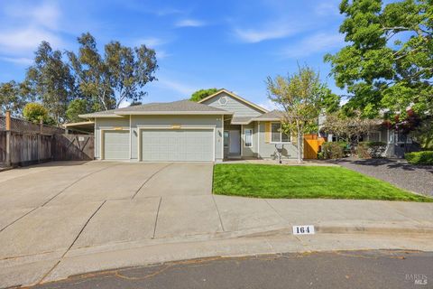 Photo of 164 Fulton Place, Windsor, CA 95492 (MLS # 326024667)