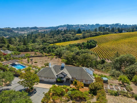 Photo of 2039 Burnside Road, Sebastopol, CA 95472 (MLS # 326068577)