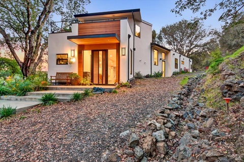 Photo of 615 Oak Manor Drive, Fairfax, CA 94930 (MLS # 326059771)