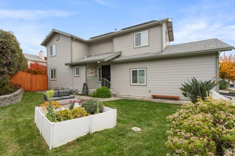 Photo of 900 Lighthouse Court, Vallejo, CA 94590 (MLS # 326070417)