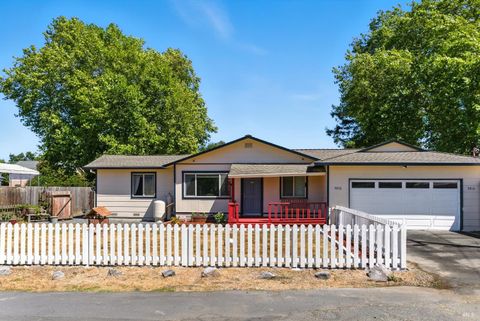 Photo of 5816 Lowell Court, Cotati, CA 94931 (MLS # 326037624)