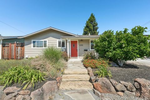 Photo of 1295 Marian Way, Petaluma, CA 94954 (MLS # 326048653)