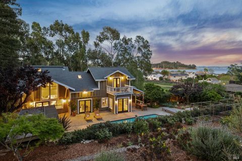 Photo of 47 Main Drive, San Rafael, CA 94901 (MLS # 326024932)