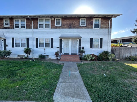 Photo of 2291 Sacramento Street, Vallejo, CA 94590 (MLS # 326078981)