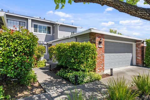 Photo of 1752 Stuart Court, Benicia, CA 94510 (MLS # 326043830)