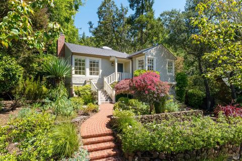 Photo of 3 East Road, Ross, CA 94957 (MLS # 326038584)