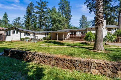 Photo of 11 Lukens Place, Angwin, CA 94508 (MLS # 326029119)