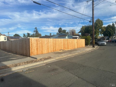 Photo of 24 Tuolumne Street, Vallejo, CA 94590 (MLS # 326076130)