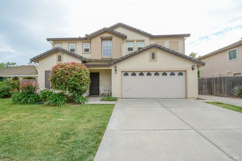 Photo of 640 Ferguson Court, Dixon, CA 95620 (MLS # 326027566)