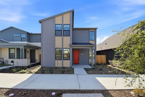 MLS: 326040476