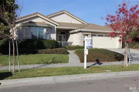 Photo of 1937 Cross Creek Street, Petaluma, CA 94954 (MLS # 326026660)