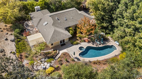 Photo of 4702 Hillsboro Court, Santa Rosa, CA 95405 (MLS # 326076815)
