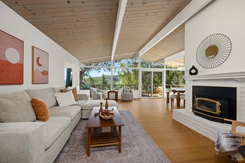 Photo of 646 Ridgewood Avenue, Mill Valley, CA 94941 (MLS # 326074573)