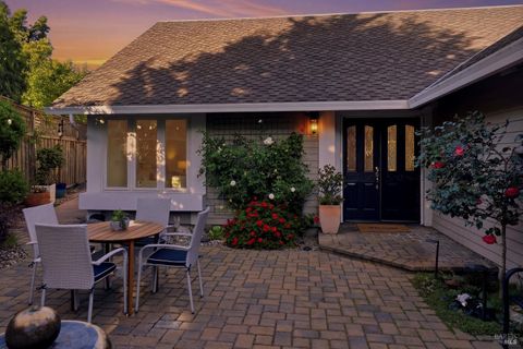 Photo of 488 Casa Verde Circle, Petaluma, CA 94954 (MLS # 326009428)