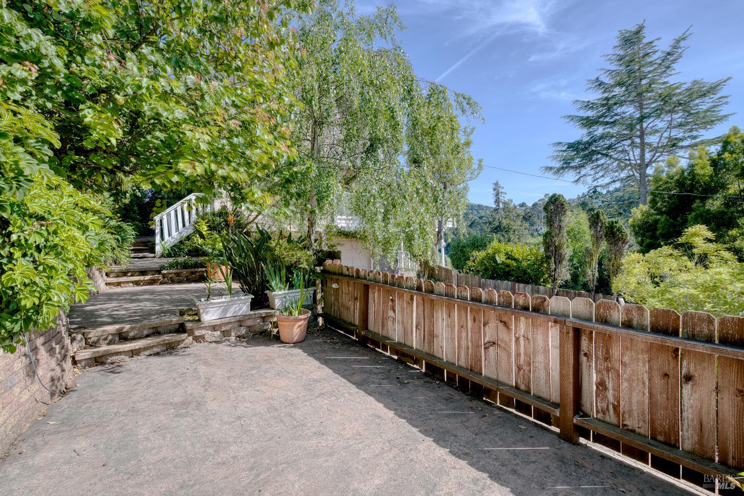 320 Dolan Avenue