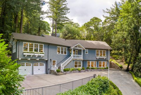 Photo of 22 Chestnut Avenue, Ross, CA 94957 (MLS # 326031675)