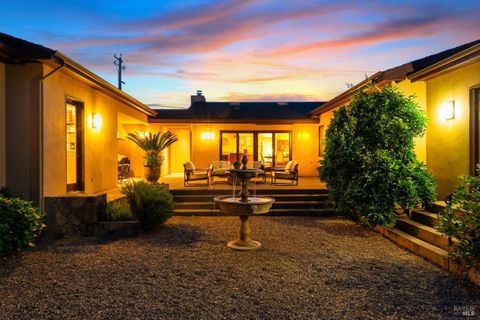 Photo of 977 Pratt Avenue, Saint Helena, CA 94574 (MLS # 326035177)