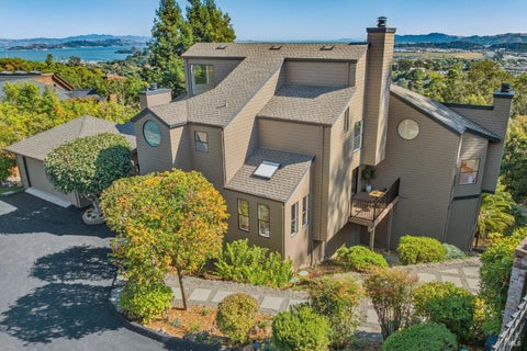 Photo of 260 Highland Avenue, San Rafael, CA 94901 (MLS # 326078734)
