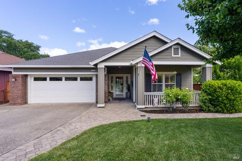 Photo of 118 Douglas Fir Circle, Cloverdale, CA 95425 (MLS # 326047136)