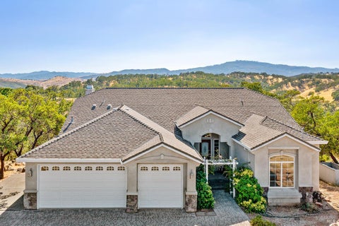 Photo of 18197 N Shore Drive, Hidden Valley Lake, CA 95467 (MLS # 326080078)