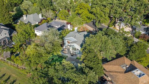 Photo of 708 Hunt Avenue, Saint Helena, CA 94574 (MLS # 326038502)