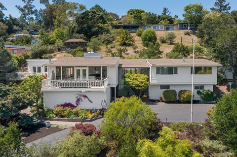 Photo of 115 Marina Boulevard, San Rafael, CA 94901 (MLS # 326046245)