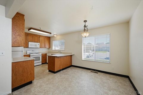 Photo of 786 William Court, Napa, CA 94558 (MLS # 326026922)