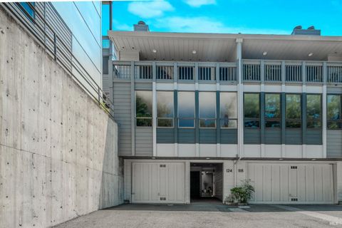 Photo of 124 Professional Center Parkway, San Rafael, CA 94903 (MLS # 326051224)