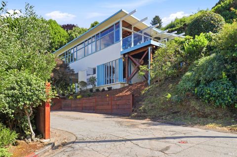 Photo of 37 Glen Court, Sausalito, CA 94965 (MLS # 326045423)