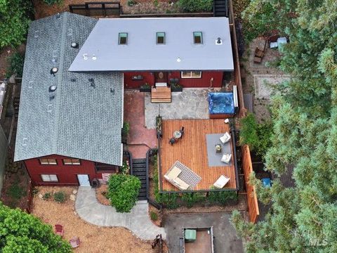 Photo of 14664 Rio Nido Road, Guerneville, CA 95446 (MLS # 326055499)