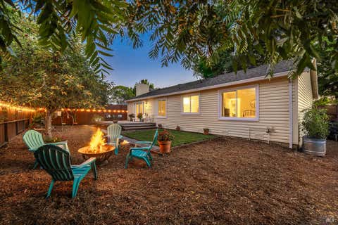Photo of 985 Emily Avenue, Rohnert Park, CA 94928 (MLS # 326056341)