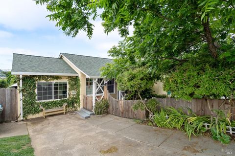 Photo of 225 Steffan Street, Vallejo, CA 94591 (MLS # 326031467)