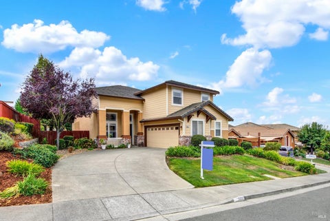 Photo of 5827 Cabernet Drive, Vallejo, CA 94591 (MLS # 326078689)