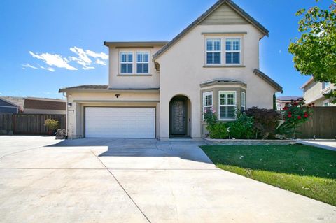 Photo of 7012 Cardinal Court, Vacaville, CA 95687 (MLS # 326029254)